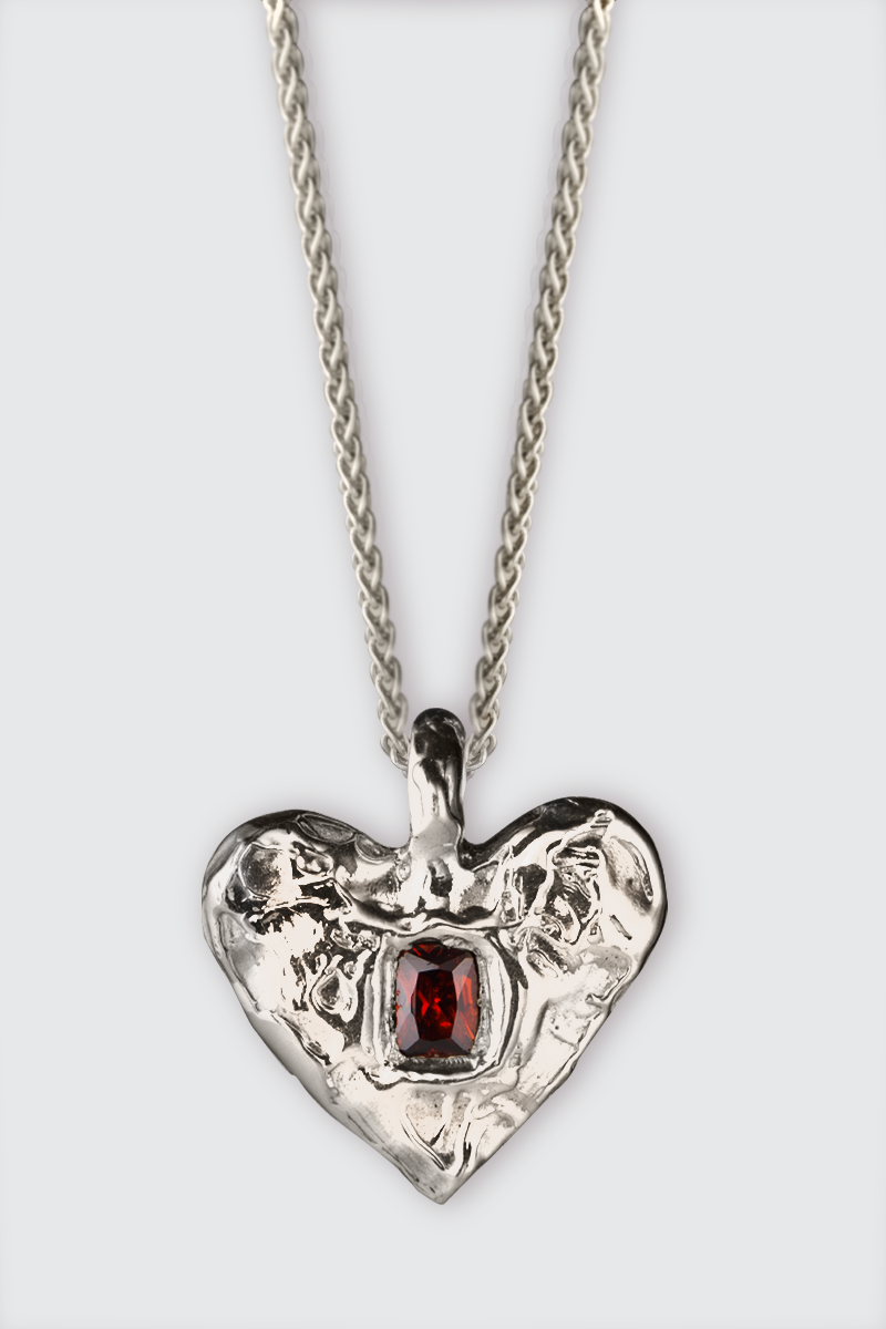Amor Necklace