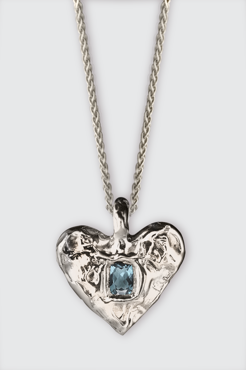 Amor Necklace